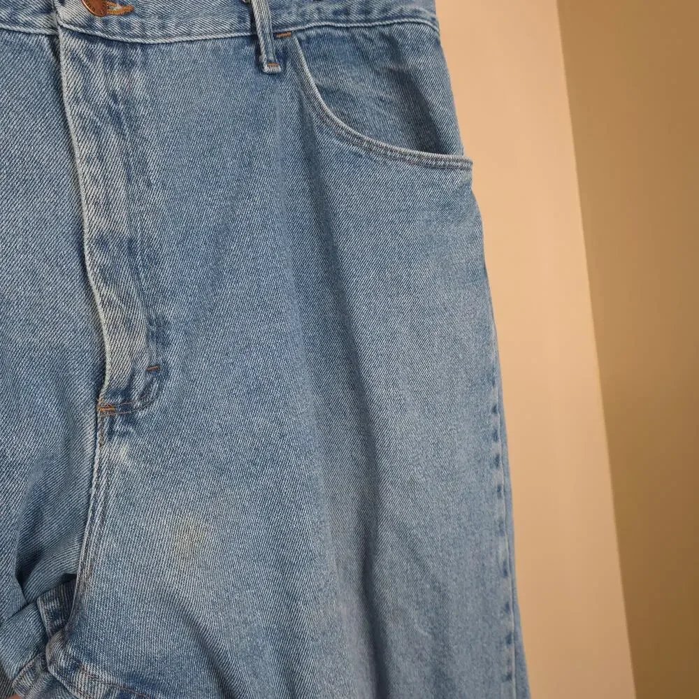 Rustler Relaxed Fit Straight Leg 100% Cotton Jeans in Light Wash Size 42x32